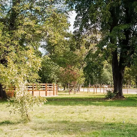 Domaine Des Eglantiers Apartment *